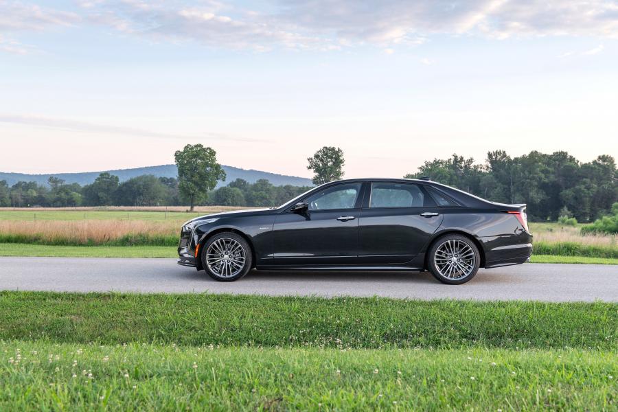  Cadillac CT6-V 2019 года  (фото 15 из 17)